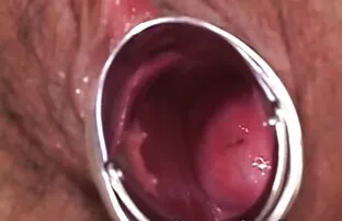XXX عاهرة سكسي مترجم للعربيه غير سعيدة بالاستمرار مع صديقتها