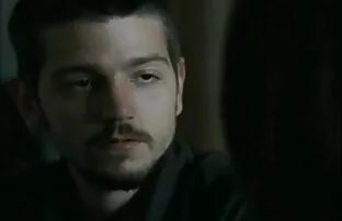 XXX لها روسي ساخن افلام مترجمة سكسي كس خجول مع هزاز و تمزيق حفرة مع أعضاء