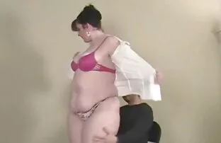 XXX امرأة بيضاء سامانثا سانت يلعب أفلام سكسي مترجم مع رجل أسود غني