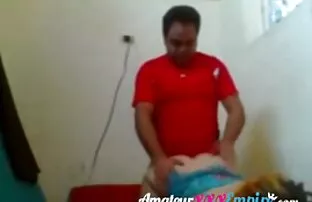 XXX الرجل الذي يمارس فلم سكسي اجنبي مترجم عربي الجنس مع شاب قريب