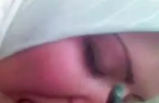 XXX تمتص إلى المدير سكسي جديد ومترجم