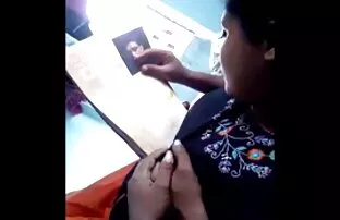 XXX الفتيات صب المطر الذهبي افلام اجنبية مترجمة سكسي على شريكه