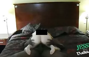XXX أنا لا أتردد في ممارسة الجنس مع رجل سكسي مترجمة عربي بالكاد يعرف عن السكن