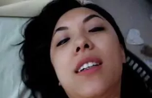 XXX الطرف مقلاع مع اثنين سسكسي مترجم من عقدة محبوك