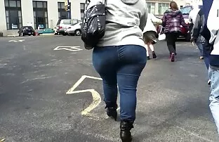 XXX التدليك المعالج الذي هو على سكسي مترجم اج دي دراية حول كيفية مواجهة