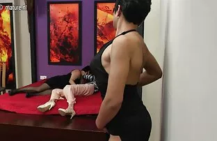 XXX السيدة السمينة يجلس في جميع الثقوب فيلم سكسي اجنبي مترجم